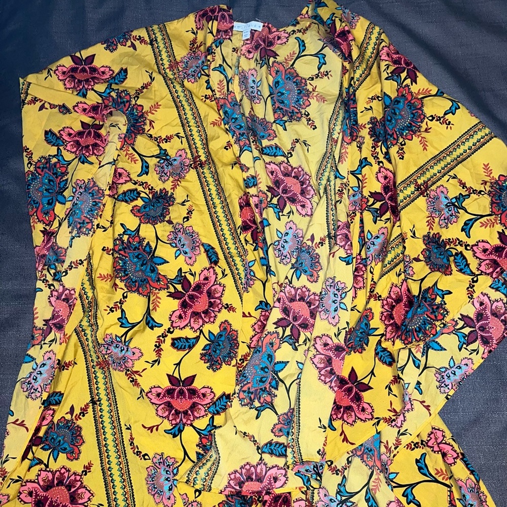 Yellow Floral Wrap 4x-5x